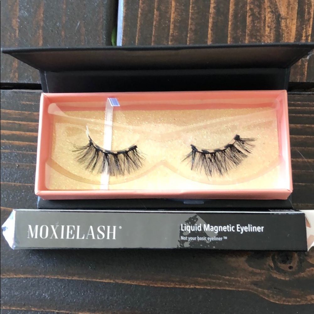 Moxie Lash Magnetic lashes and liner.